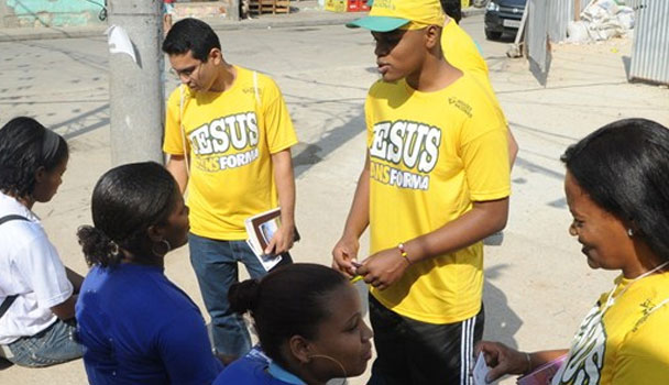 Batistas enviam 100 mil para evangelizar 2,5 milhões em todos os estados do Brasil | Notícias Evangélicas Gospel Cristãs