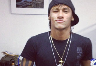 Notícias Gospel Nova tatuagem de Neymar teria versículo da Bíblia e o desenho de uma cruz, afirma tatuador | Noticia Evangélica Gospel