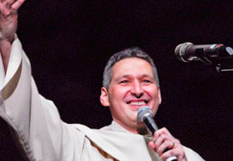 Gospel o melhor da WEB Padre Marcelo Rossi foi pedido em casamento Noticia Brasil
