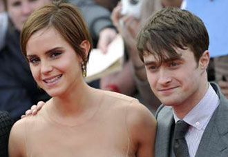 Emma Watson revela que recebeu 20 Bíblias enquanto fazia Harry Potter