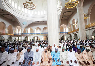 Gospel o melhor da WEB Jovens matam vários muçulmanos durante orações na Nigéria Noticia Religião