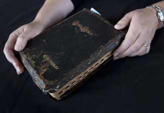 Bíblia que pertenceu a Elvis Presley é leiloada por mais de R$ 190 mil