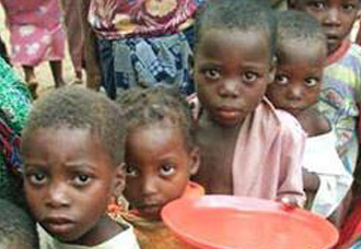 GOSPEL Fotos e imagens Jovens cristãos unem-se em jejum para interceder contra fome mundial Noticia religião
