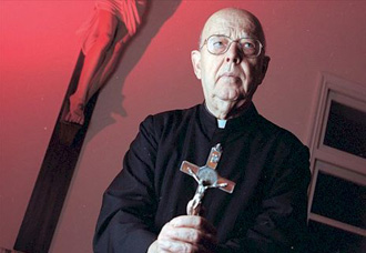 Gospel o melhor da WEB Padre exorcista do Vaticano afirma que yoga e Harry Potter são satânicos Noticia Religião